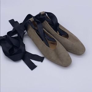 Vintage Kenneth Cole Ankle Tie Taupe Ballet Flats